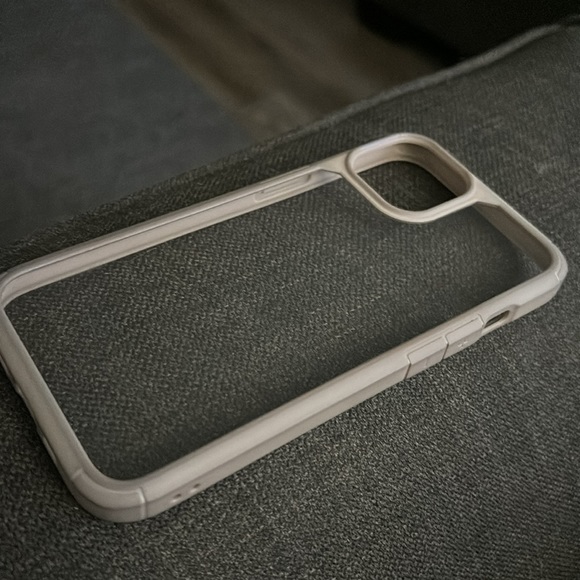 PINK IPHONE 13 PHONE CASE 🔥🔥🔥🔥 - Picture 8 of 16